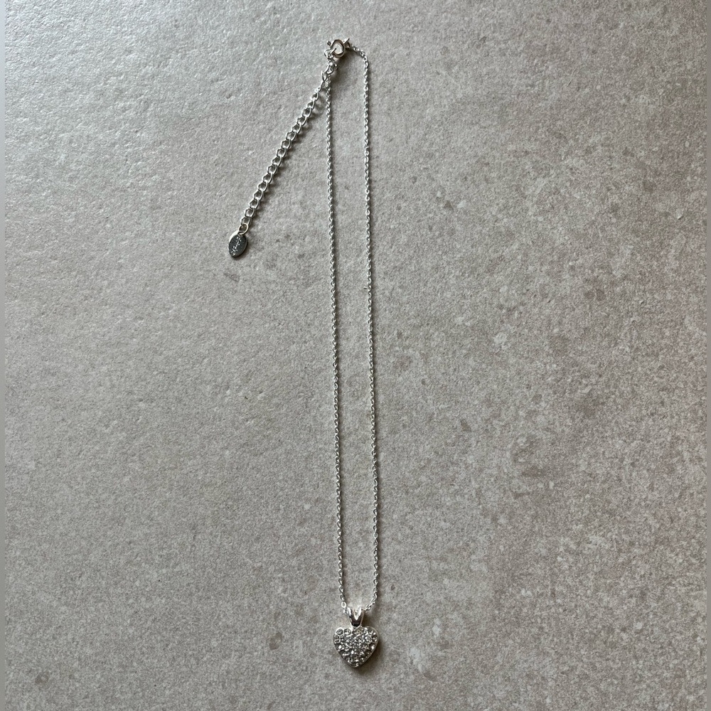 Silver heart pendant necklace